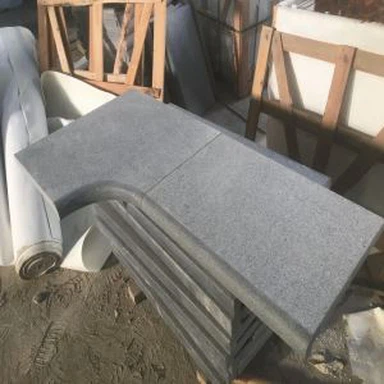 G 654 Cofia de piscina de granito oscuro