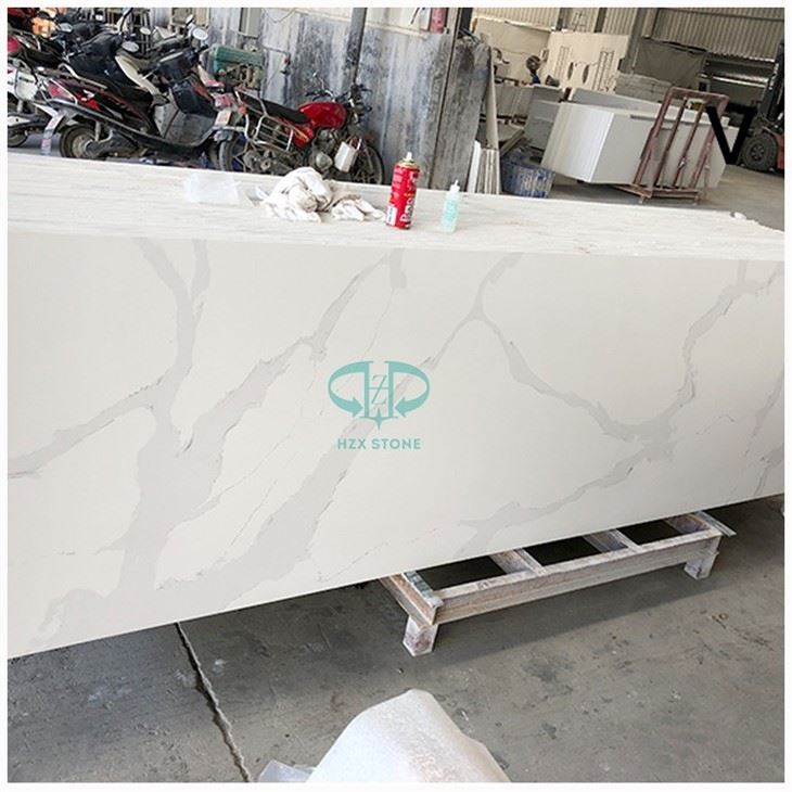 Calacatta Quartz Stone Top