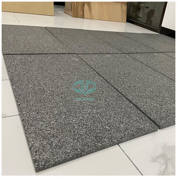 Piedra de granito con acabado de cuero