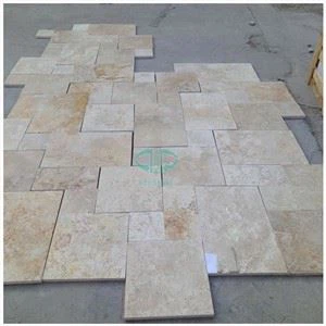 Adoquines de travertino Versailles Pattern